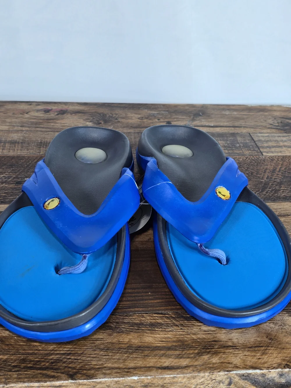 Men's Comfy Bright Blue Flip Flop Thong Sandals Size 9
